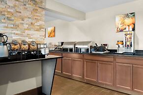 Comfort Inn and Suites Taylor