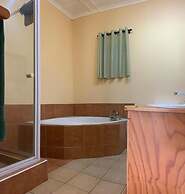 Gooderson Bushlands Game Lodge