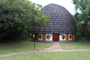 Gooderson Dumazulu Lodge & Traditional Village