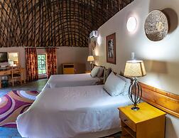 Gooderson Dumazulu Lodge & Traditional Village