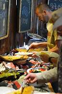 Gooderson Dumazulu Lodge & Traditional Village