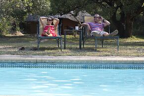 Gooderson Dumazulu Lodge & Traditional Village