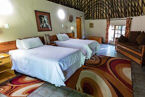 Gooderson Dumazulu Lodge & Traditional Village