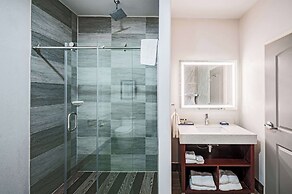 The Leo Collection Detroit, Ascend Hotel Collection