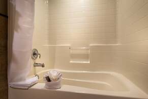 Ayres Hotel Seal Beach - Cypress