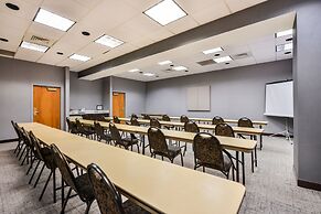 Wingate by Wyndham Charlotte Airport I-85/I-485