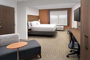Holiday Inn Express & Suites Baltimore - BWI Airport North by IHG