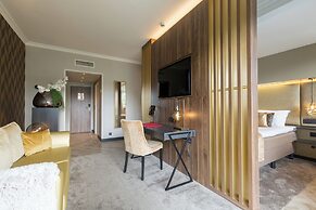 Leonardo Hotel Antwerp The Plaza