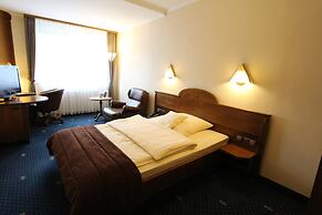 Eden Hotel