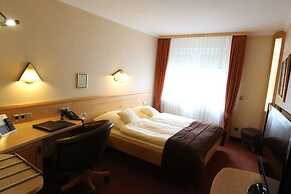 Eden Hotel