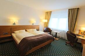 Eden Hotel