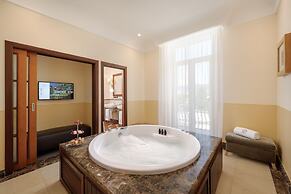 Grand Hotel Bristol Spa Resort - by R Collection Hotels