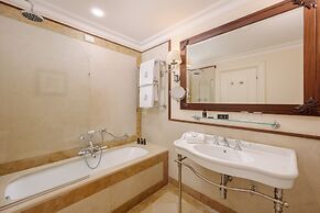 Grand Hotel Bristol Spa Resort - by R Collection Hotels