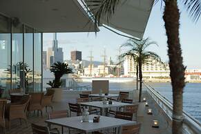 Kobe MerikenPark Oriental Hotel