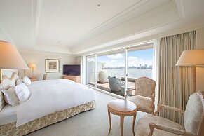 Kobe MerikenPark Oriental Hotel