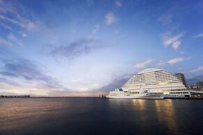 Kobe MerikenPark Oriental Hotel