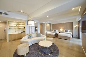 Kobe MerikenPark Oriental Hotel