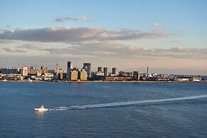 Kobe MerikenPark Oriental Hotel