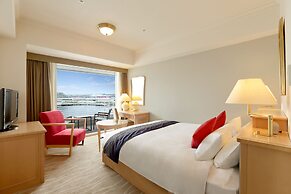 Kobe MerikenPark Oriental Hotel