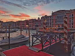 Sina Palazzo Sant'Angelo