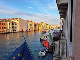 Sina Palazzo Sant'Angelo