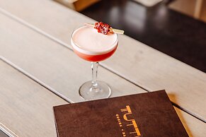 Peppers Waymouth Adelaide