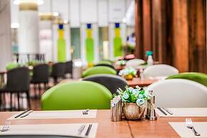 Dong Fang Hotel Guangzhou