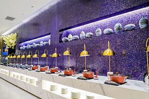 Dong Fang Hotel Guangzhou