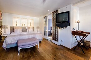 Luxury Vintage Hotel Villa Beukenhof