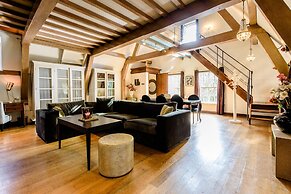 Luxury Vintage Hotel Villa Beukenhof