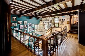 Luxury Vintage Hotel Villa Beukenhof