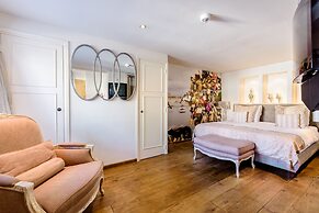 Luxury Vintage Hotel Villa Beukenhof