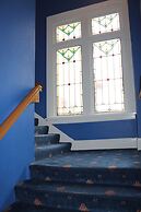 James Bay Inn Hotel & Suites