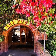 James Bay Inn Hotel & Suites