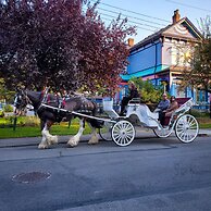 James Bay Inn Hotel & Suites