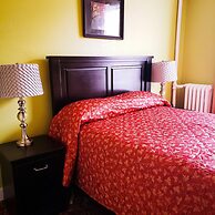 James Bay Inn Hotel & Suites