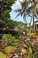 Whalers Cove Oceanfront Resort