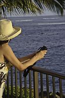 Whalers Cove Oceanfront Resort