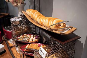 The Kendall Hotel at the Engine 7 Firehouse