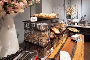 The Kendall Hotel at the Engine 7 Firehouse