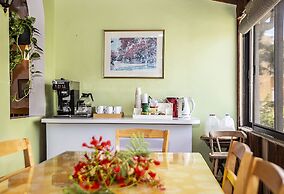 Orange Hill Beach Inn