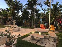 Orange Hill Beach Inn