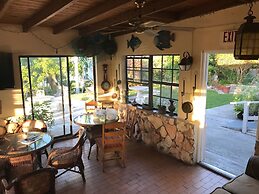 Orange Hill Beach Inn