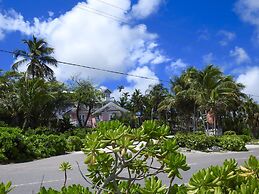 Orange Hill Beach Inn