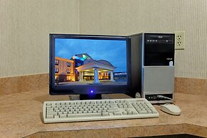 Holiday Inn Express & Suites Lancaster by IHG