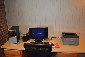 Holiday Inn Express & Suites Lancaster by IHG