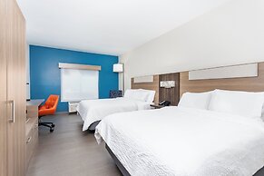 Holiday Inn Express & Suites Lancaster by IHG