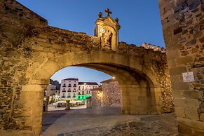 Barceló Cáceres V Centenario