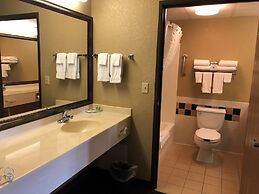 Boarders Inn & Suites by Cobblestone Hotels - Fayette