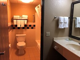 Boarders Inn & Suites by Cobblestone Hotels - Fayette